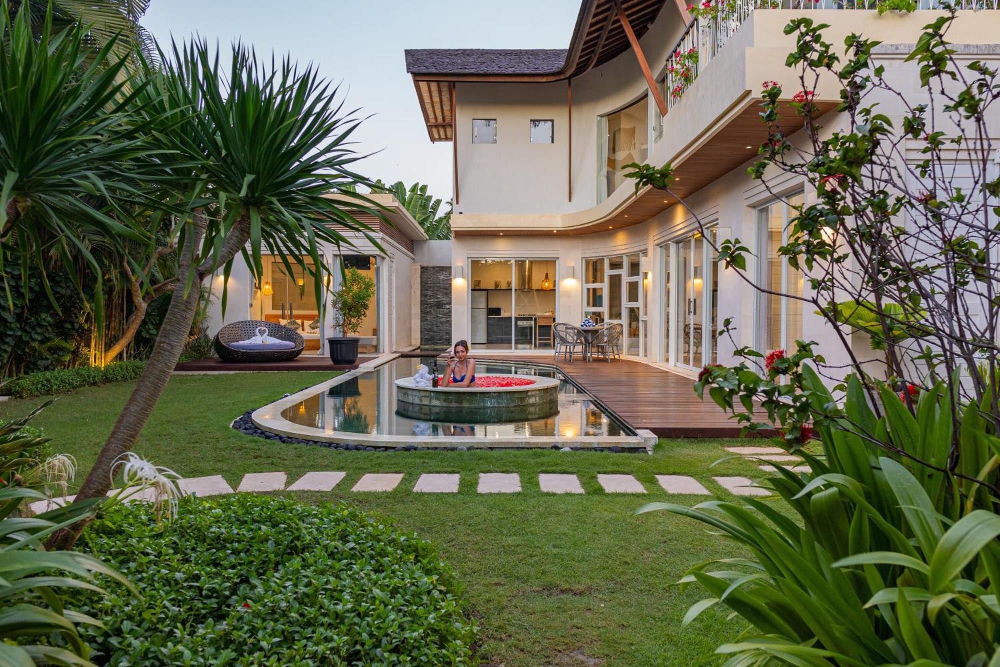 Luxury - Villa K - Central Seminyak エクステリア 写真
